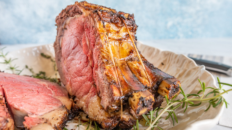 rib eye roast sliced