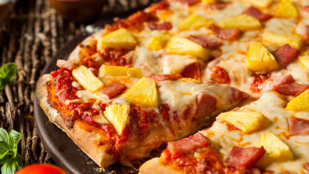 Hawaiian pizza