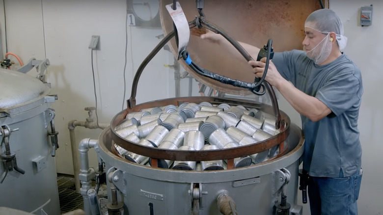 Here Is How Vienna Sausages Are Really Made