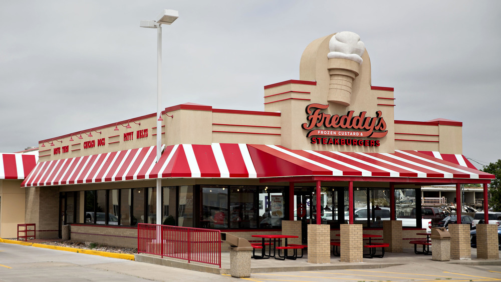 Freddy's Frozen Custard & Steakburgers lempty