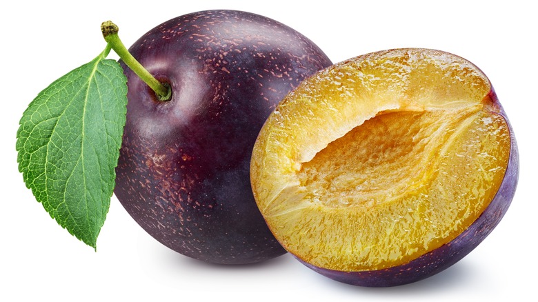 cut plum