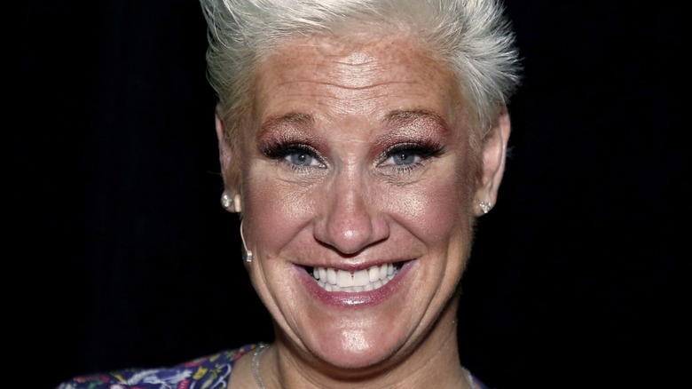 Anne Burrell smiling