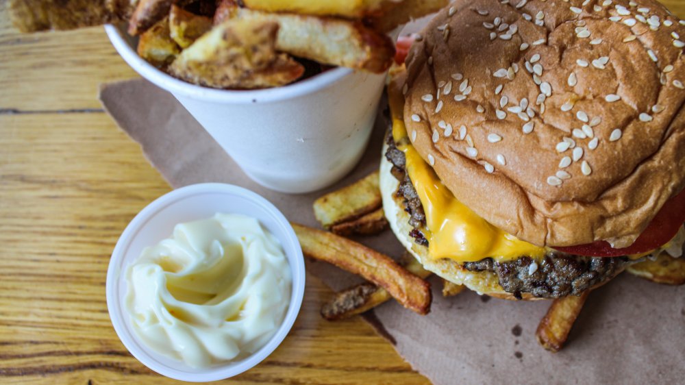 Five Guys burger