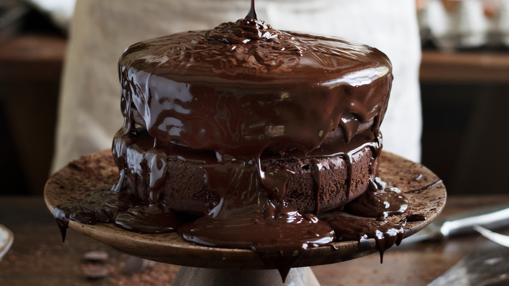 chocolate cake with ganache