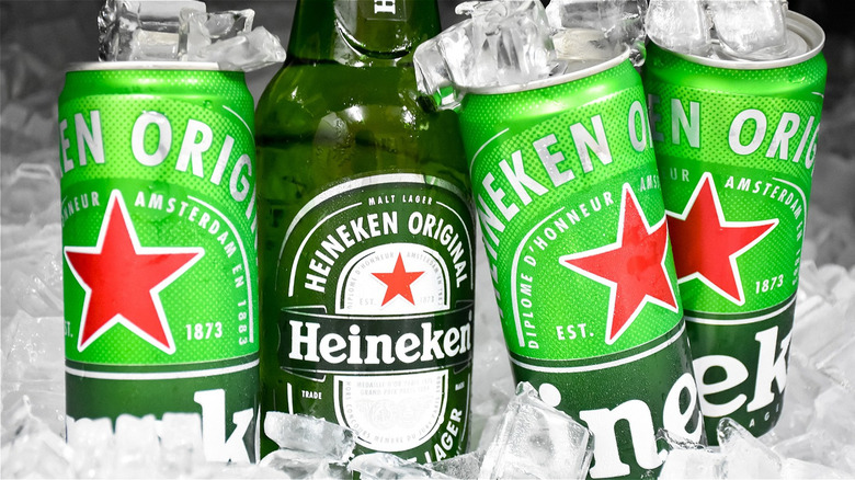 Heineken drinks on ice