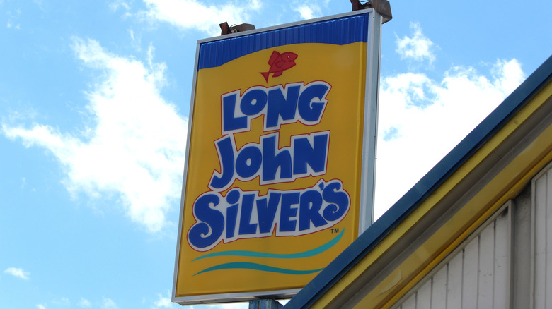 Long John Silver's sign outside restaurant 