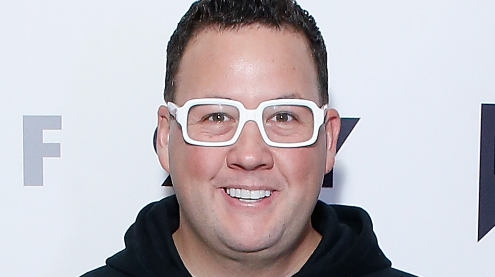 Chef Graham Elliot white glasses