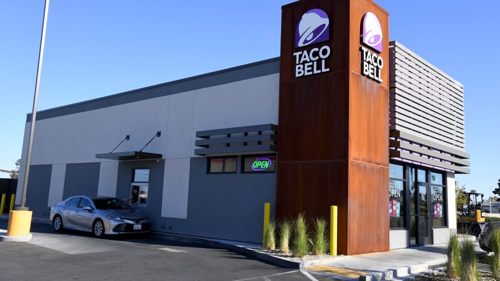 Taco Bell building with drive-thru