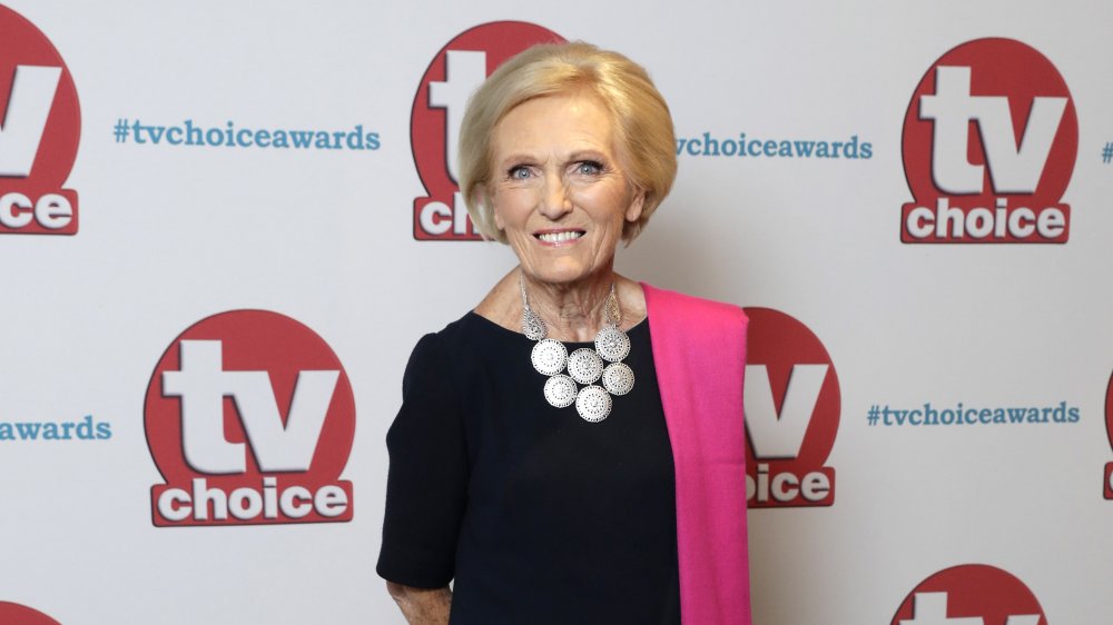 headshot of mary berry