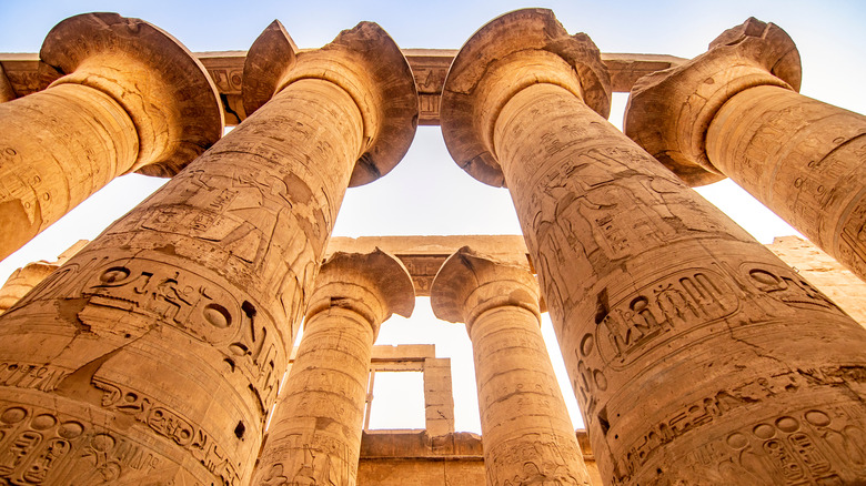 Egyptian columns 