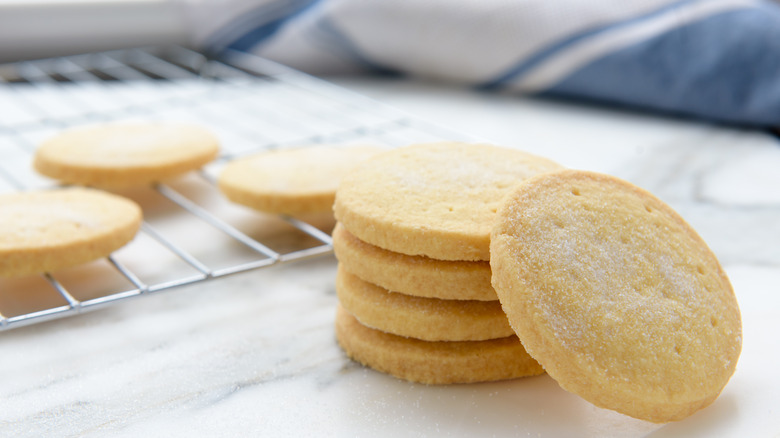 Shortbread cookies on cooling rack and marble surface