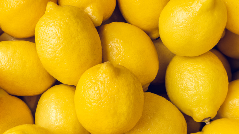 Closeup on fresh lemons