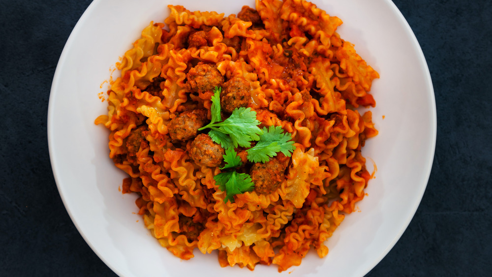 Bolognese pasta with meatballs