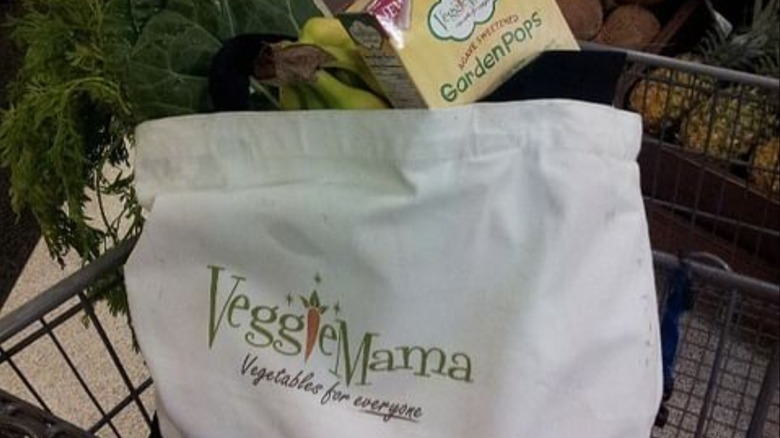Veggie Mama bag in cart