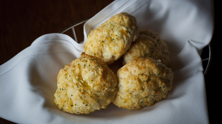 A basket of Red Lobster Cheddar Bay Biscuits