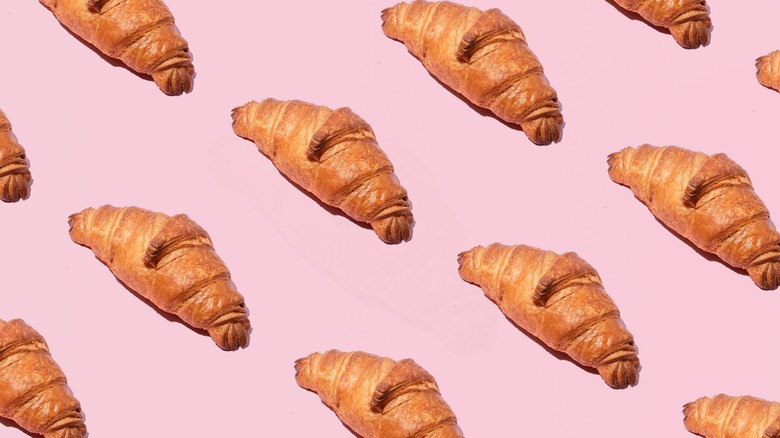 Croissants pastel background