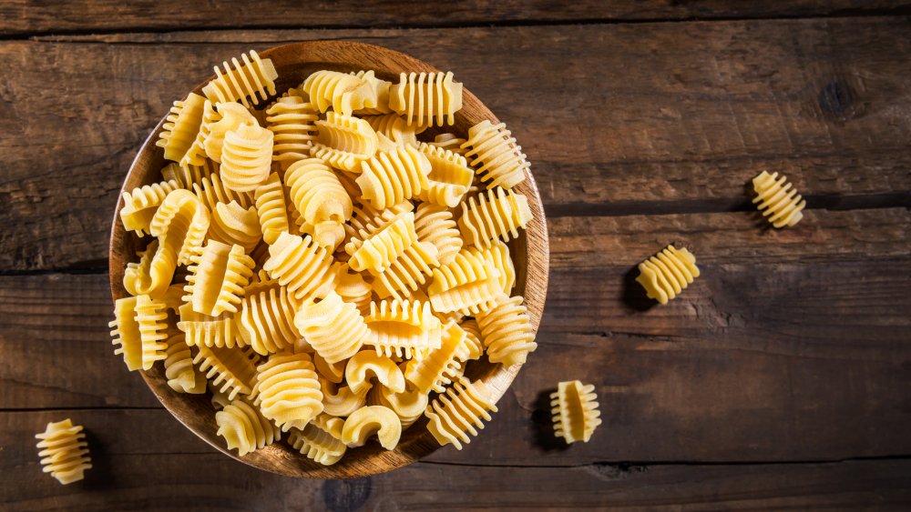 Dried radiatori pasta