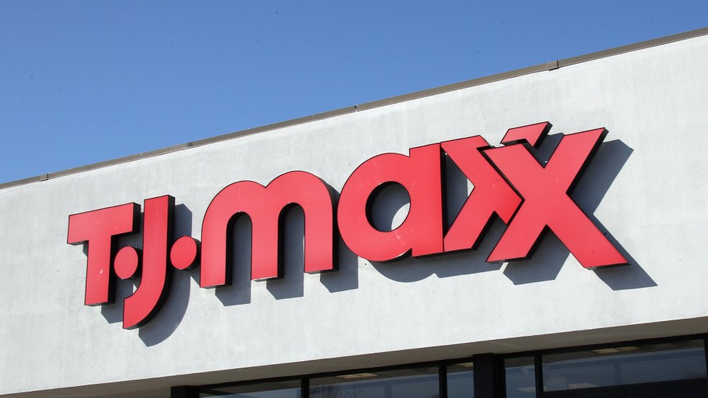 TJ Maxx sign