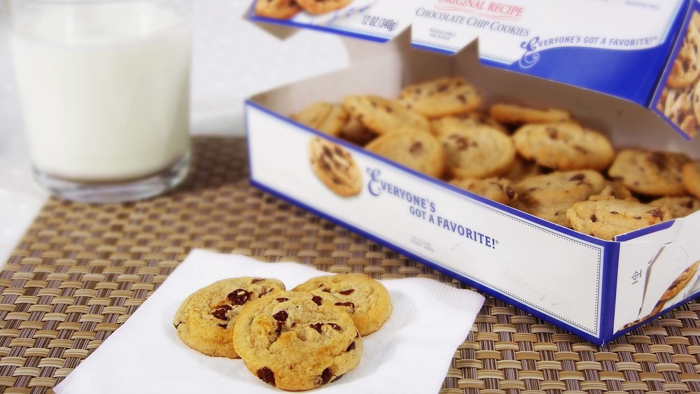 Entenmann's chocolate chip cookies