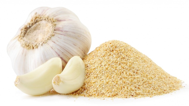 Garlic bulb, cloves, and powder