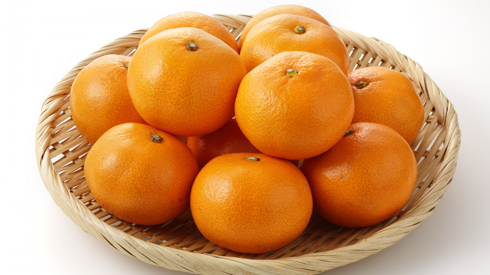 Heres Why A Crate Of Oranges Just Sold For 9600 In Japan