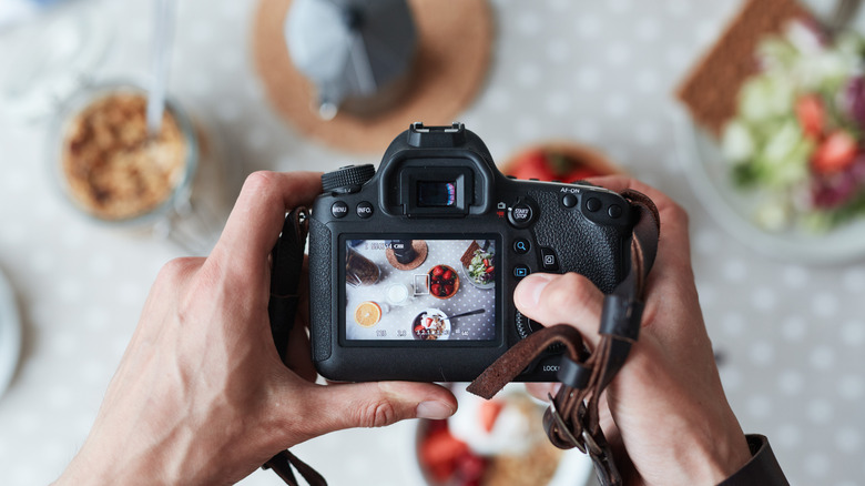Photographing food