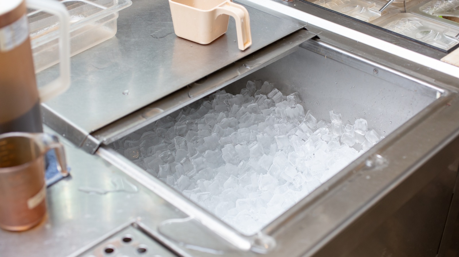 Here's Why Ice Machines Are A Restaurant Health Inspector's 1 Suspect