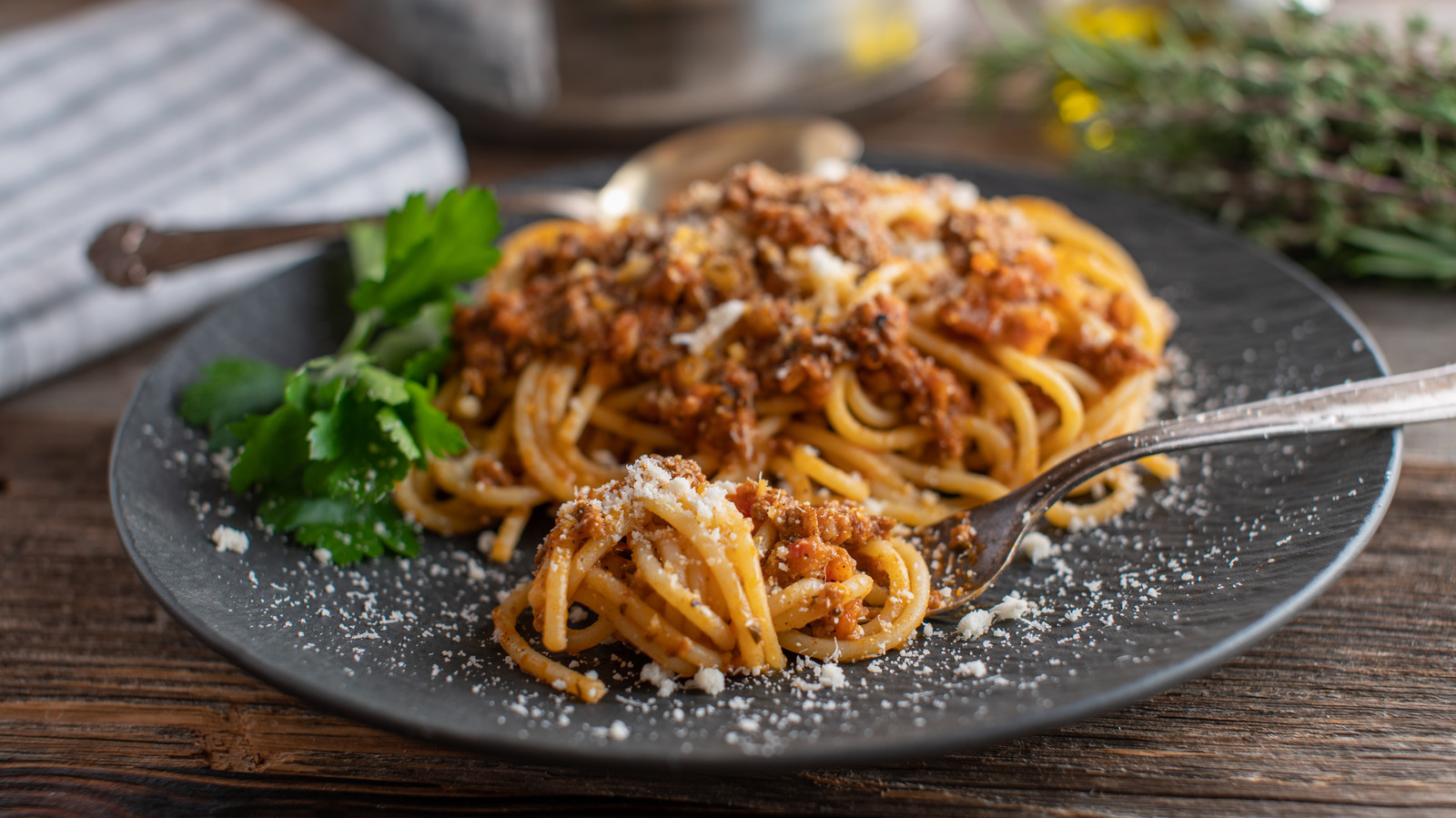 Here's Why Italians Never Order Spaghetti Bolognese In Italy