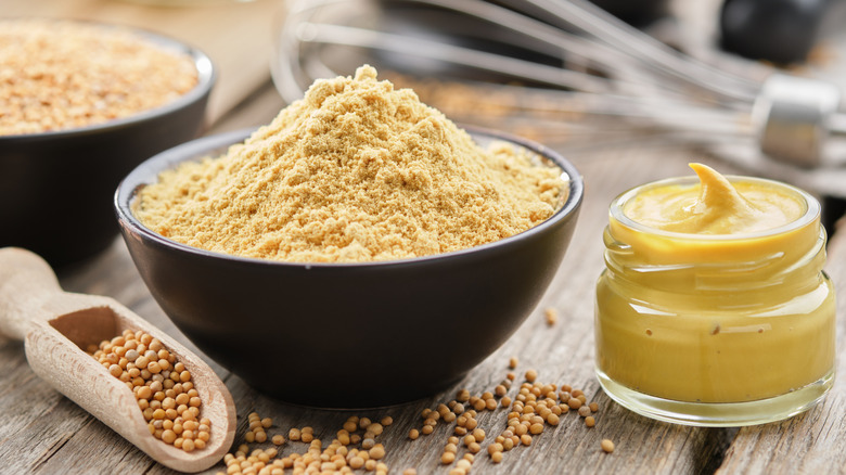 Bowl of mustard powder