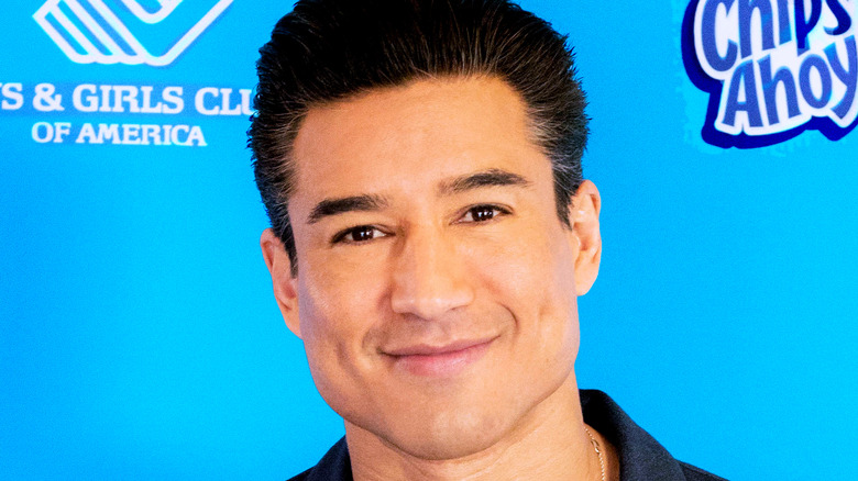 Mario Lopez smiling