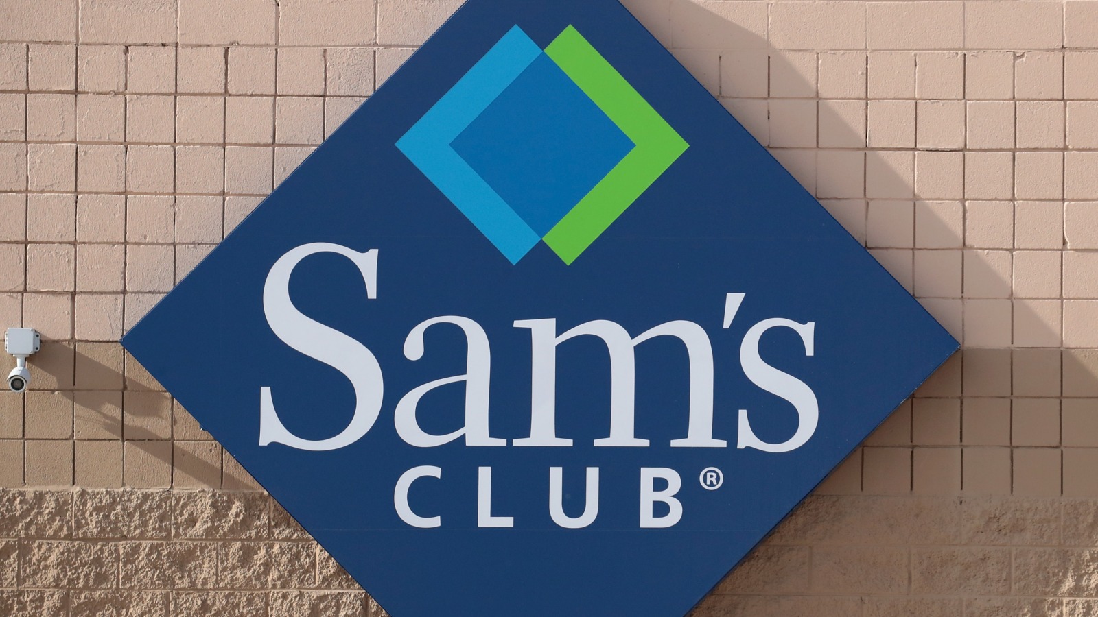 Here's Why Member's Mark Cupcakes Are So Popular With Sam's Club Shoppers