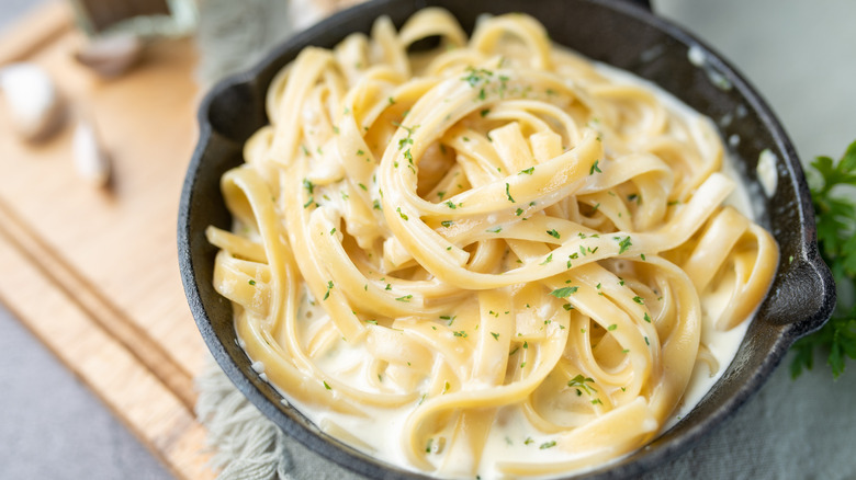 Pasta with alfredo sauce