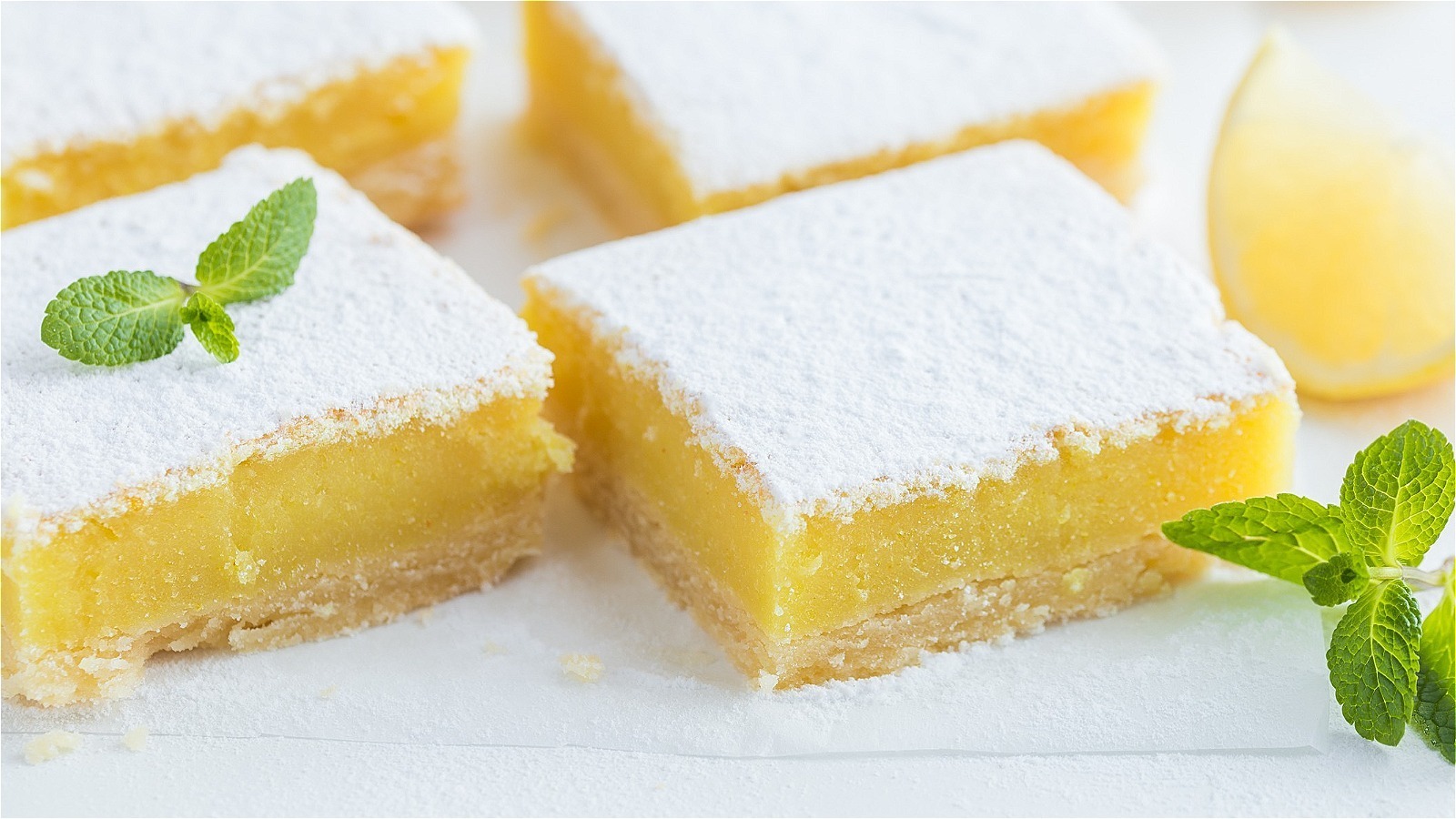 Here's Why You Need To Refrigerate Lemon Bars