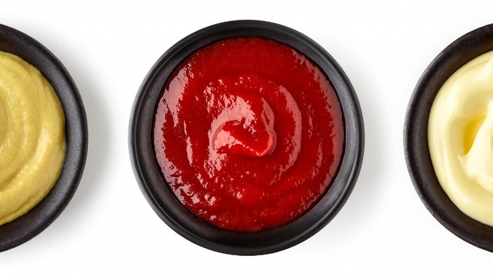 A generic photo of condiments