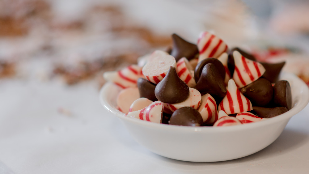 Hershey kisses in a bowl