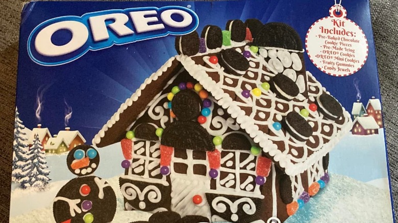 Oreo Holiday Chocolate Cookie House Kit