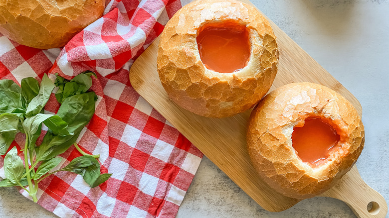 bread bowls with tomato soup