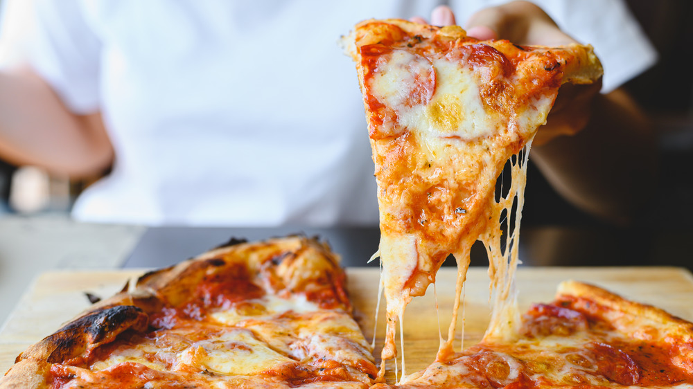 Homemade Pizza Recipes For When You Don't Want Delivery