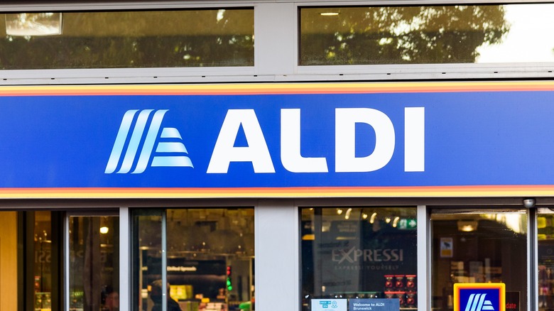 Aldi storefront