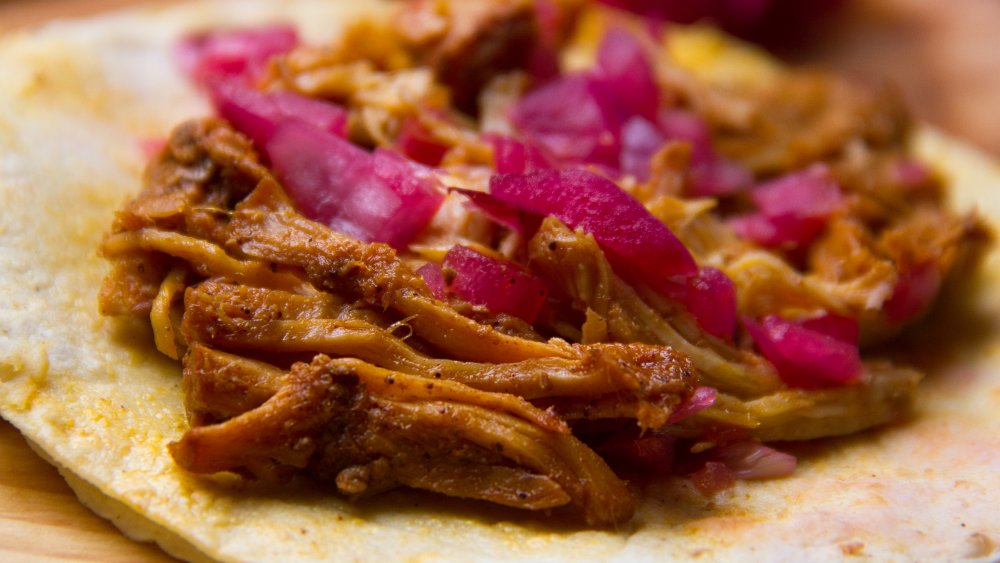 authentic cochinita pibil taco