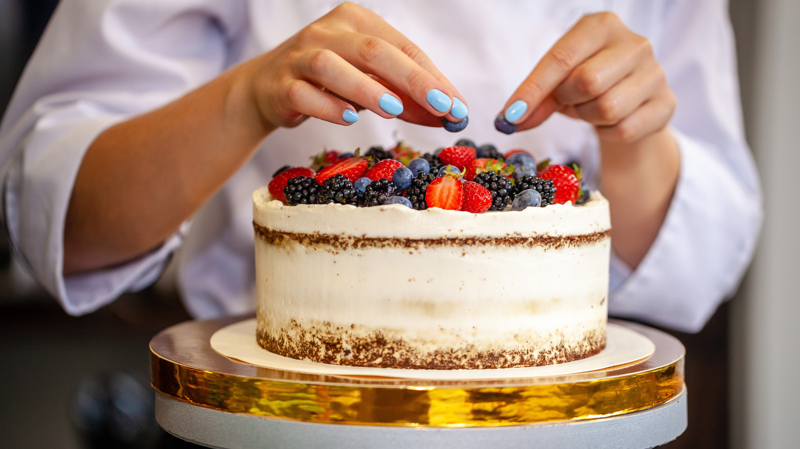 How Bakery Cakes Get The Edge Over Homemade, According To Experts