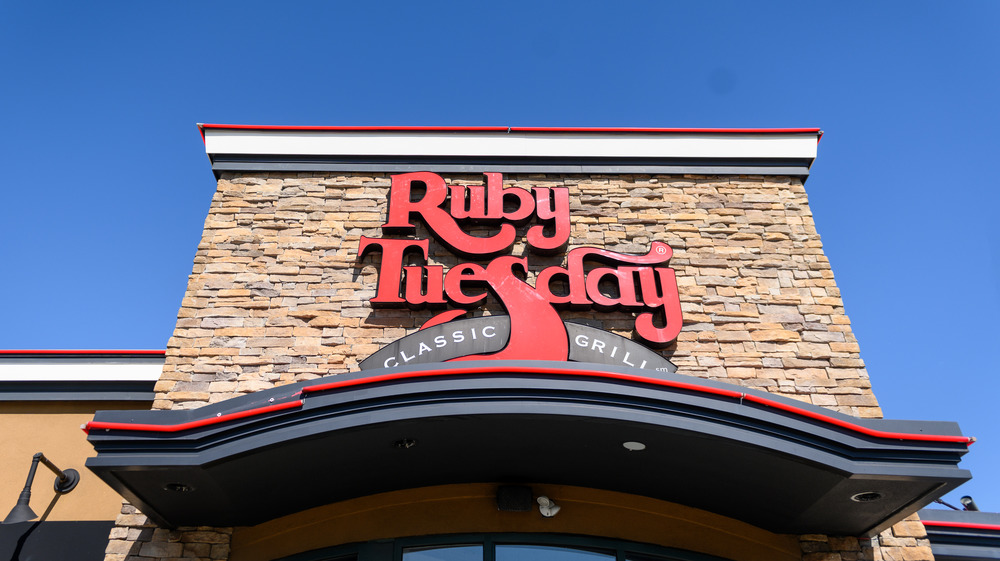 Ruby Tuesday storefront and blue sky