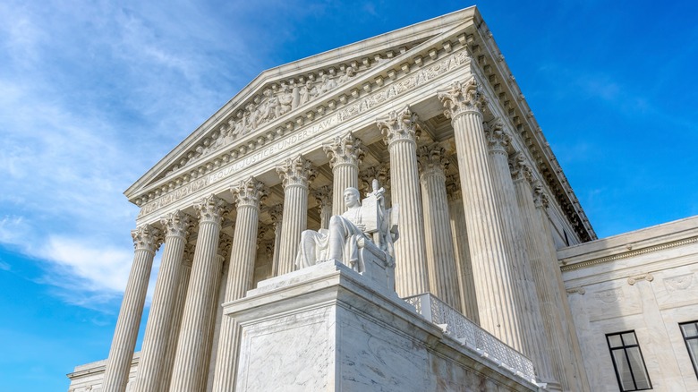 Exterior of U.S. Supreme Court building