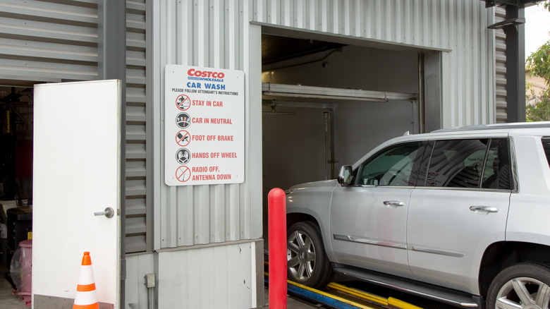 Silver vehicle enters Costco car wash