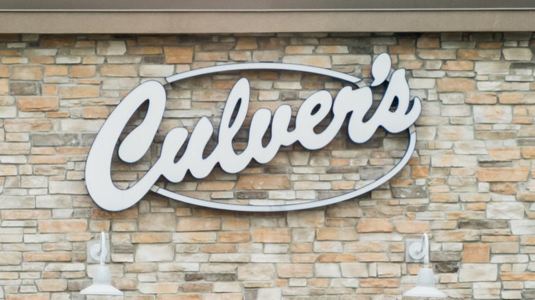 Culver's restaurant sign