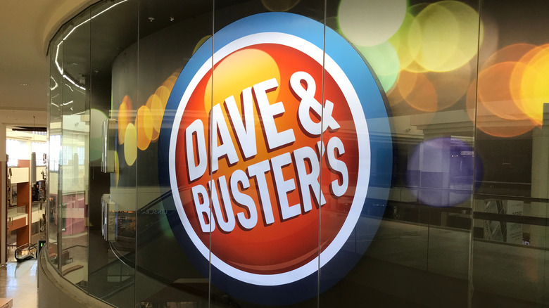 Dave & Buster's logo