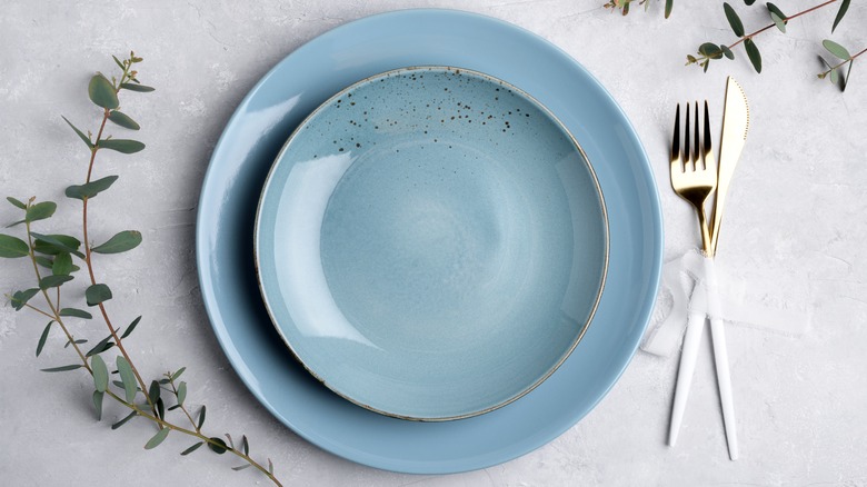 A blue plate set up