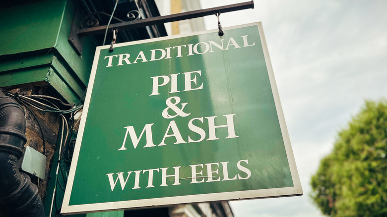sign advertising eel pies