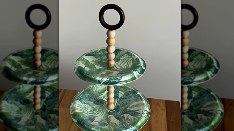 Upcycled pot lid layered stand