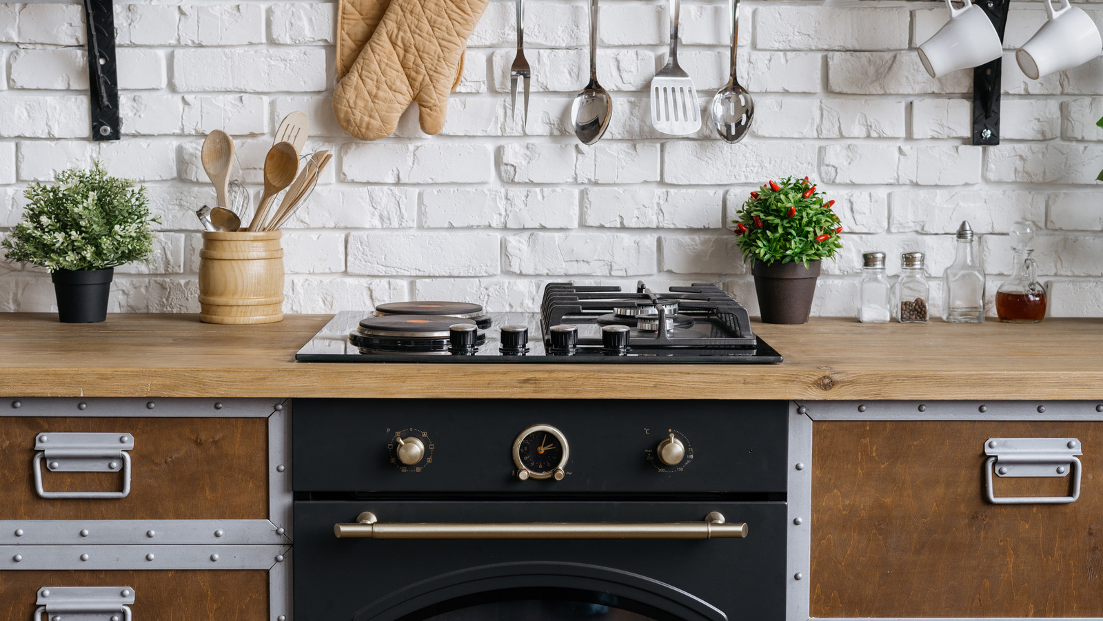 How Important Is Oven Rack Placement?